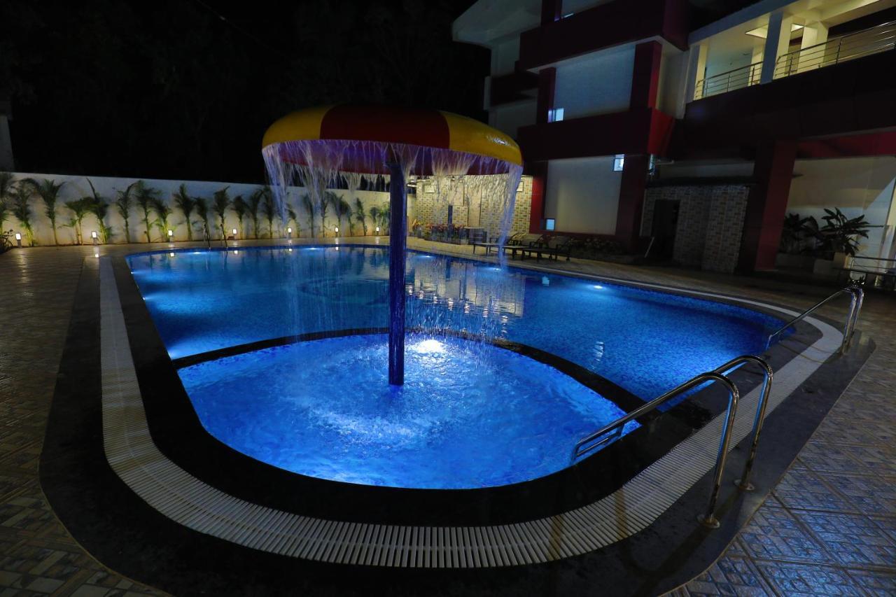 Imperial Grande Resort Lonavala Exterior photo