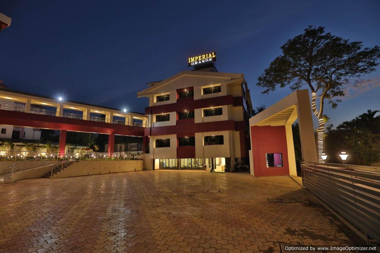 Imperial Grande Resort Lonavala Exterior photo