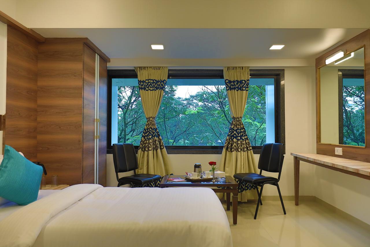 Imperial Grande Resort Lonavala Exterior photo