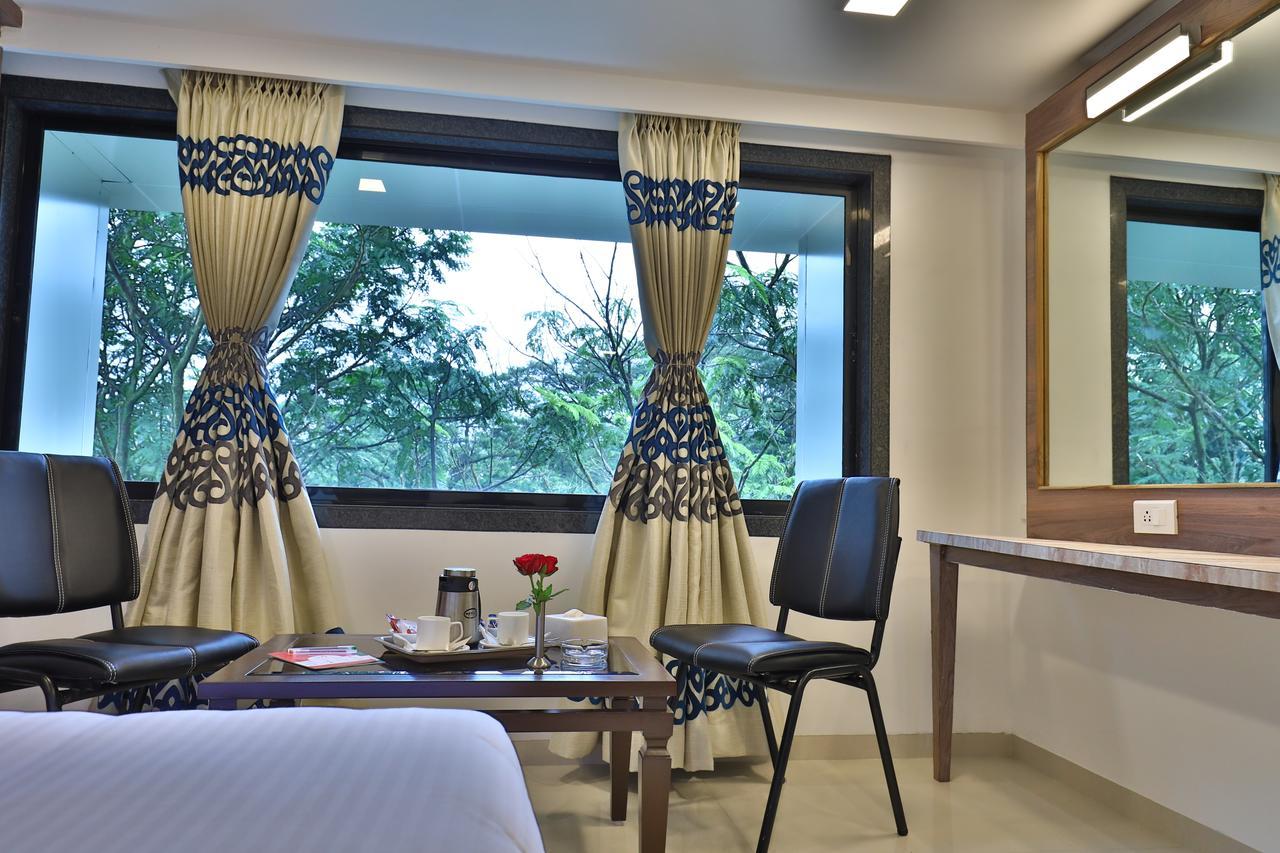 Imperial Grande Resort Lonavala Exterior photo